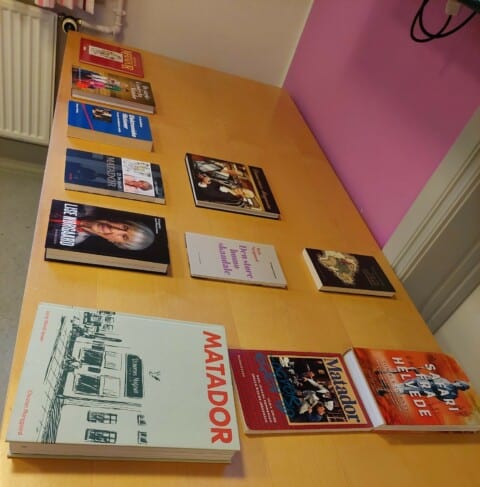 foto af bøger om Matador